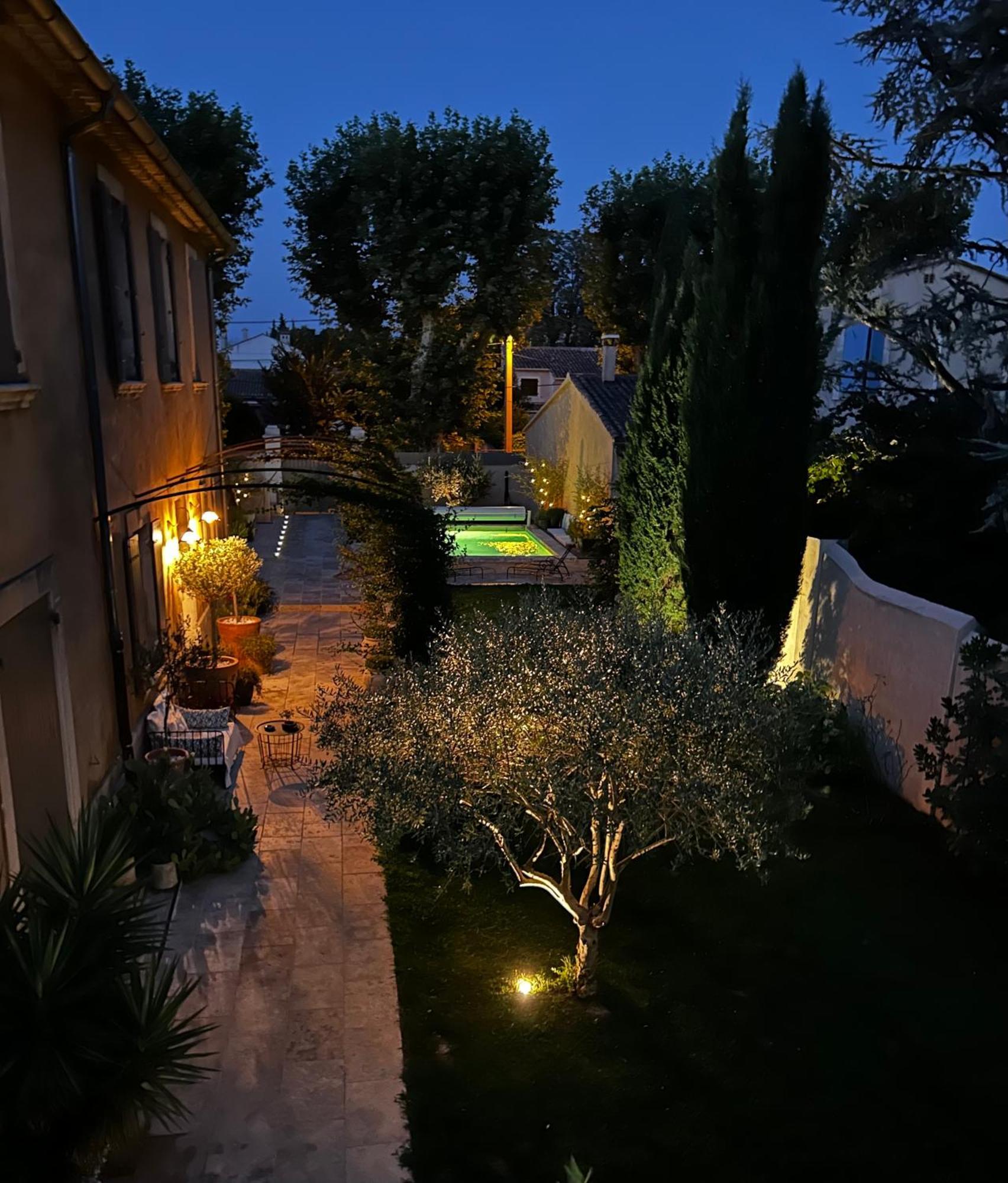 Les Tilleuls Cavaillon Dış mekan fotoğraf